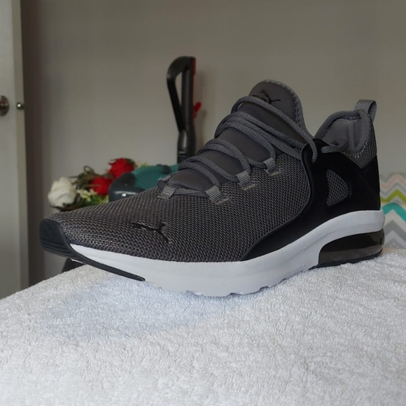 Shoes - Picture 3 of 3